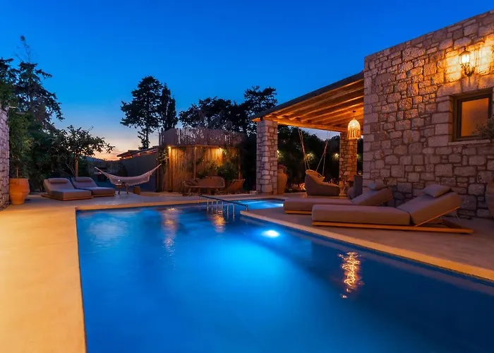 Eftopia Kolympia By Onar Villa