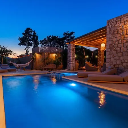 Eftopia Kolympia By Onar Villa