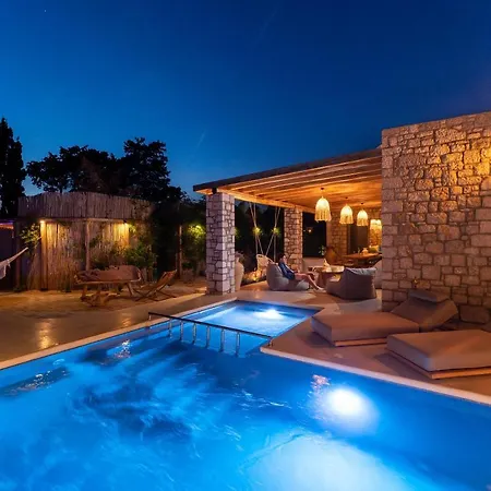 Villa Eftopia Kolympia By Onar